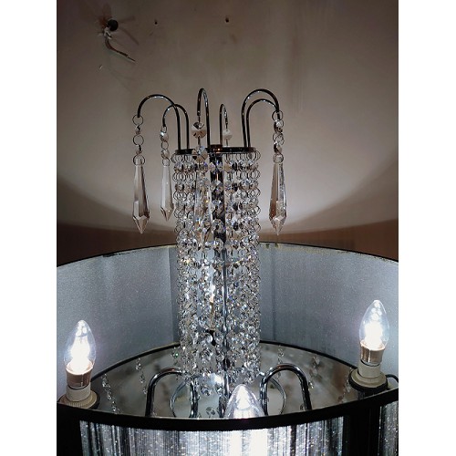 Black_silk_crystal_vertical_light_4