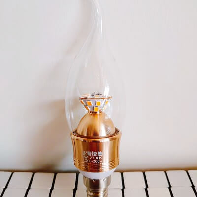 蠟燭燈泡5W(金色)